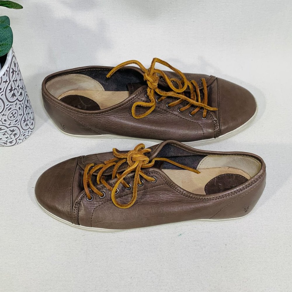 Frye Chocolate Brown Leather Sneakers With  Rawhide Shoe Laces. Size 10